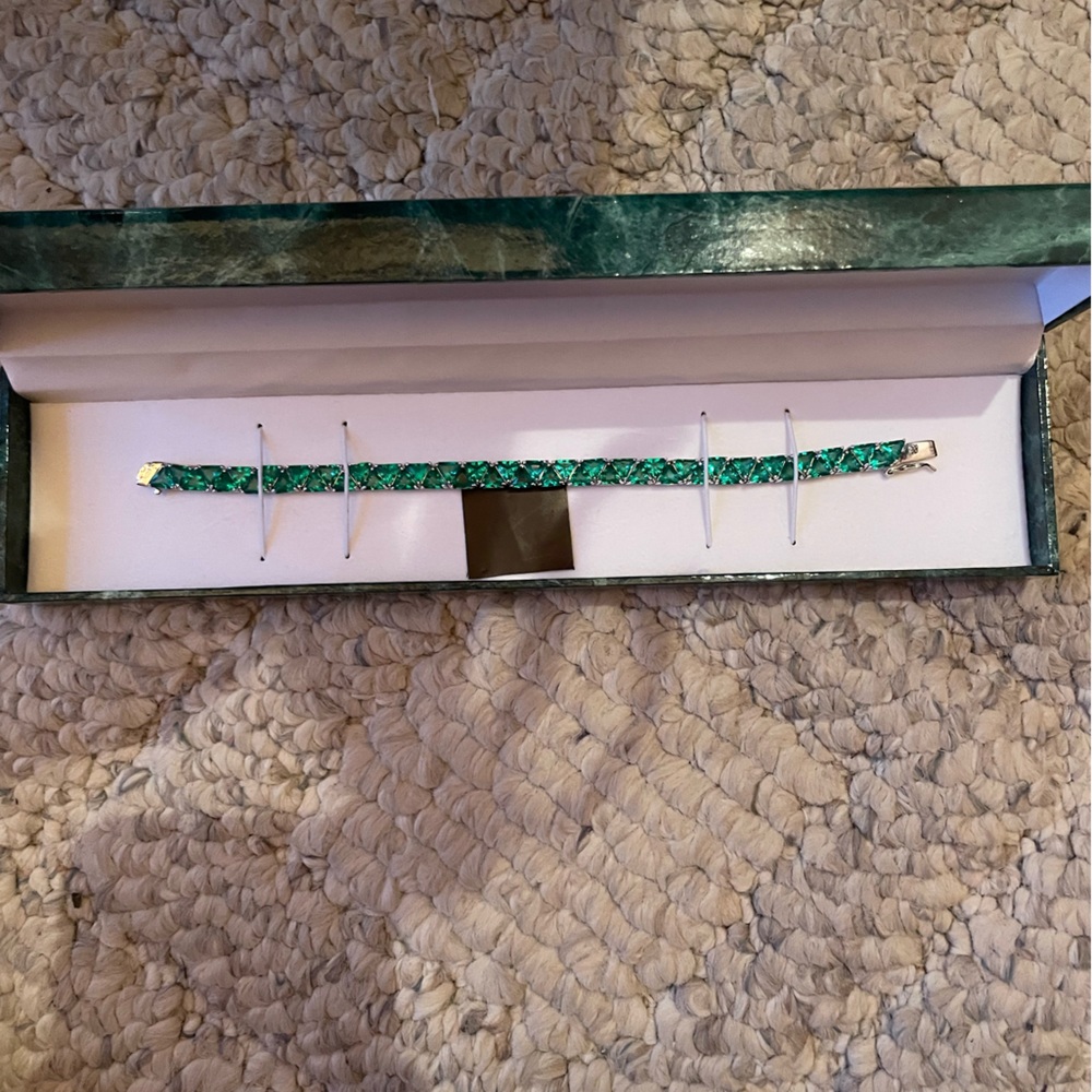 The Suzanne Somers Collection Gold and Green Bracelet